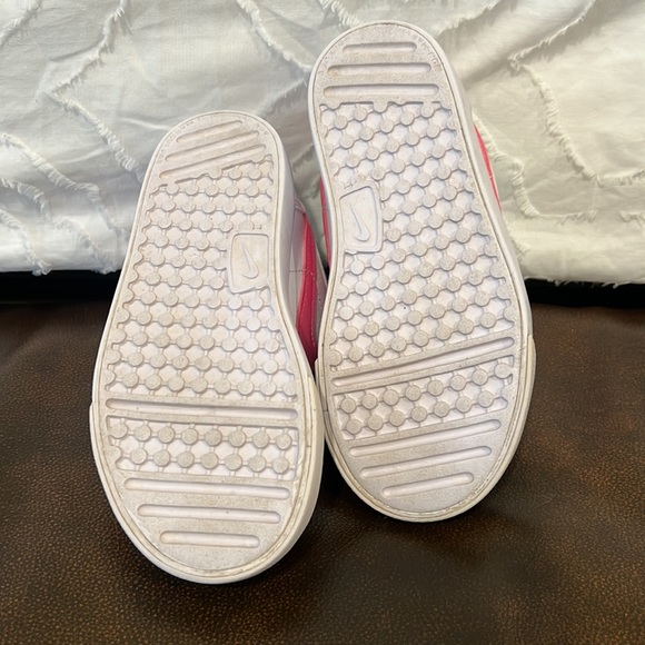 Nike Sneakers - Picture 9 of 11